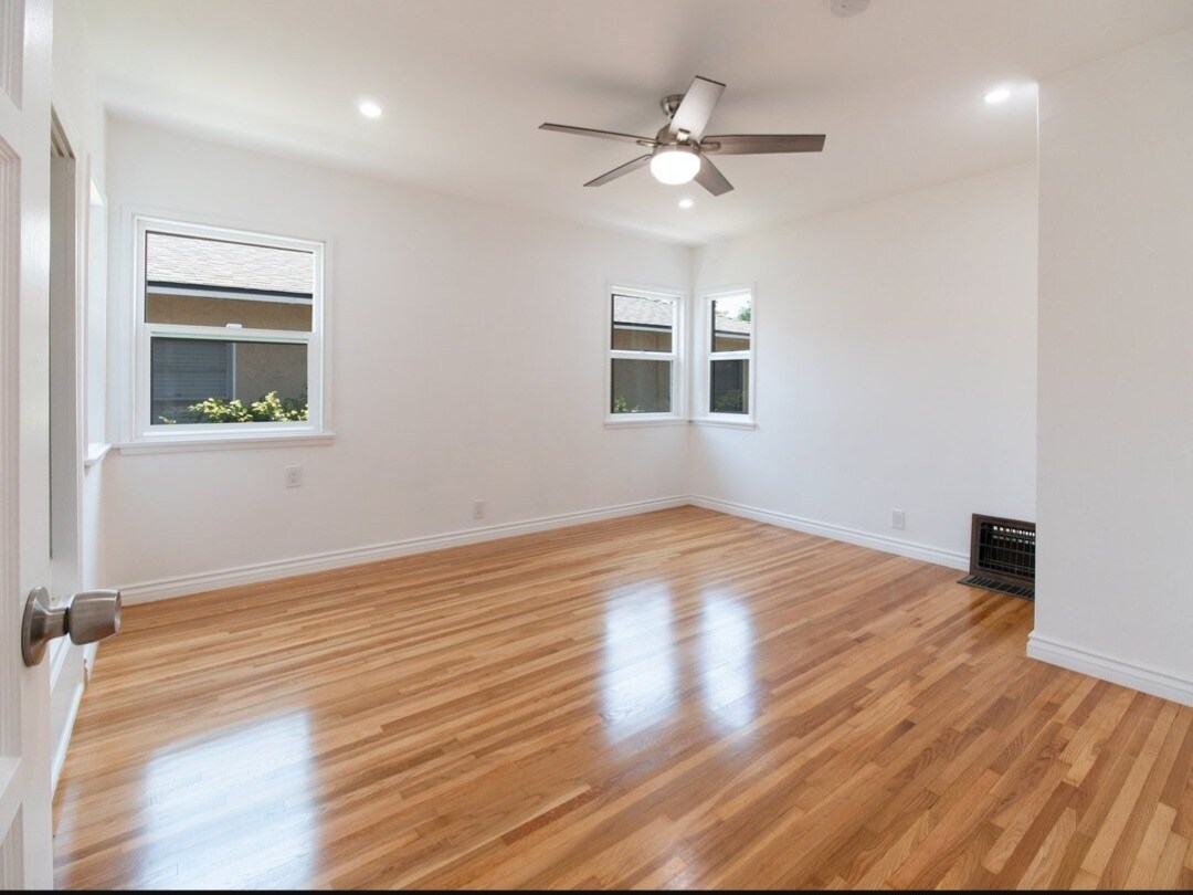 Primary Photo - 796 Bilton Way