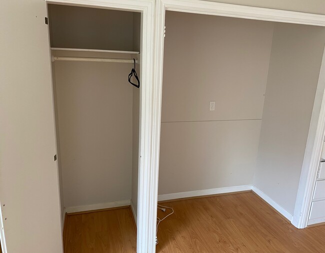 Closet and Murphy bed nook - 3108 W Jameson St