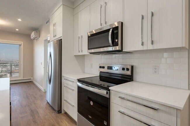 Photo du bâtiment - Suite C - 3 Bed/2 Bath