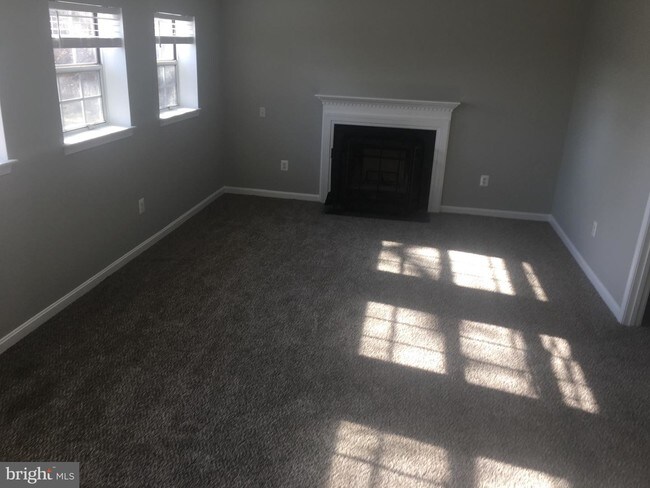 Foto del edificio - 8543 Emory Grove Rd