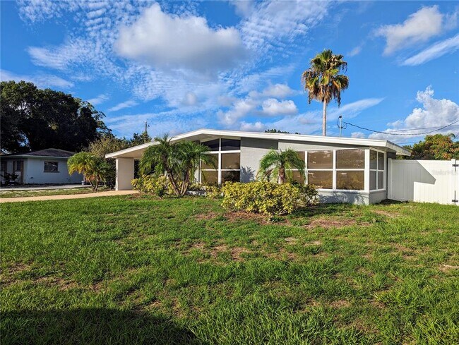 Building Photo - 2708 Lench Pl