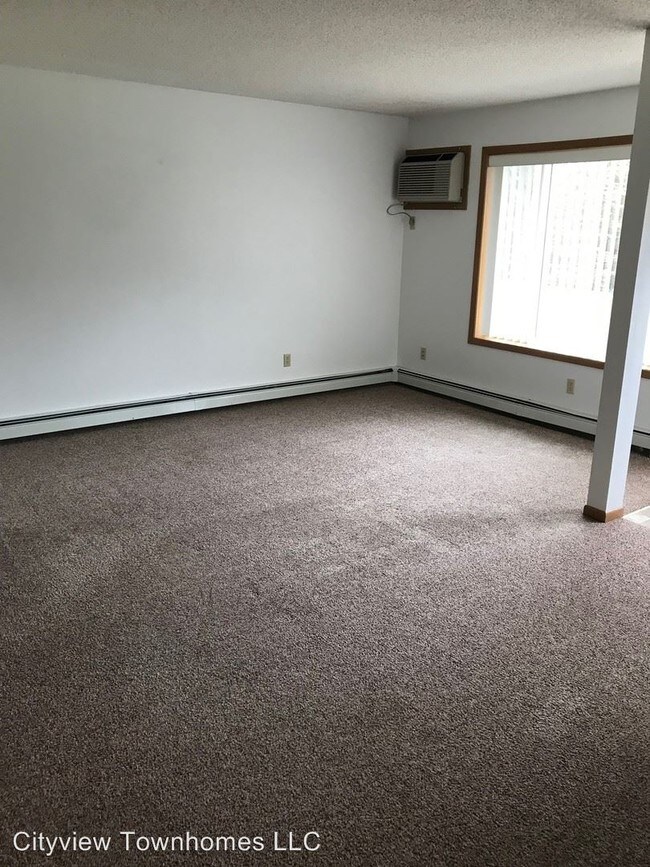 921 5th St, Holdingford, MN 56340 Room for Rent in Holdingford, MN