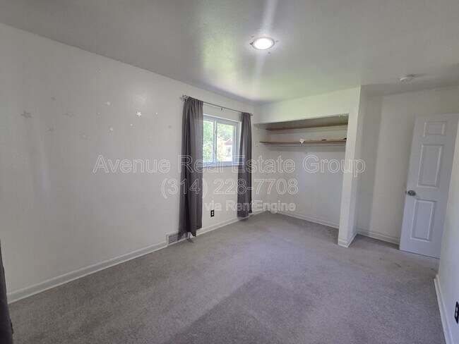 Foto del edificio - 1115 Backer St