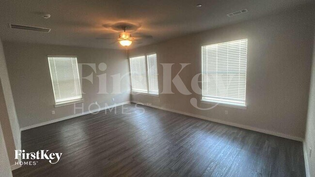 Foto del edificio - 18334 W Centro Cir