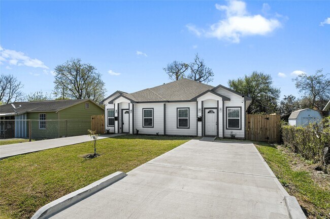 Building Photo - 142 Calloway St