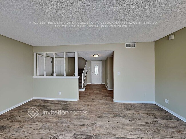 Building Photo - 2164 Athens Ave