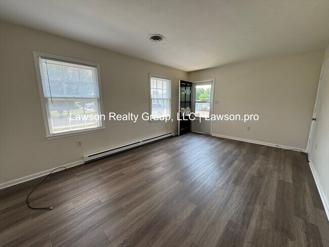 Foto del edificio - 623-625 Moran Ave