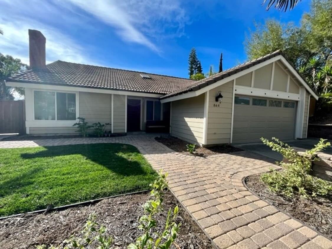 Village Park Single Story Home Immaculat... House Rental in