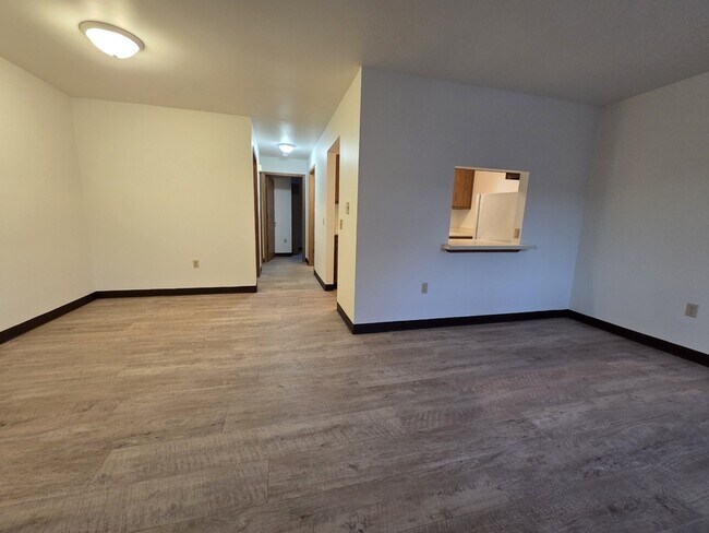 Building Photo - 430 Sullivan St