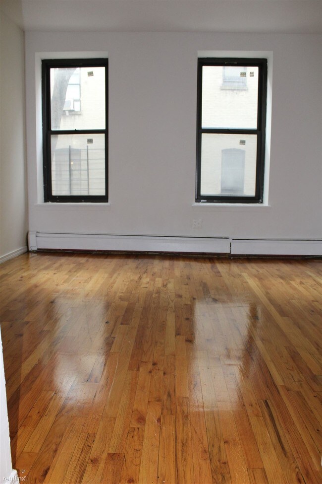 Building Photo - 148 Parkside Ave