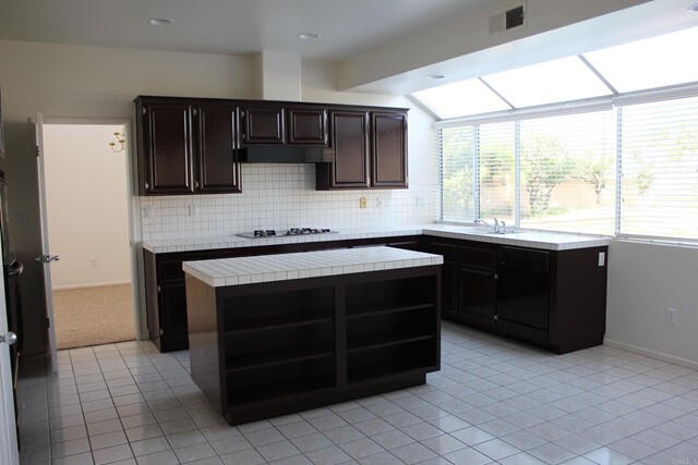 Building Photo - 605 Westview Pl