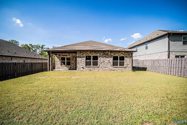 Building Photo - 147 Fernhill Dr NW