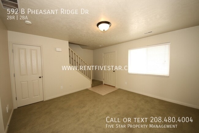 Building Photo - 592 Pheasant Ridge Dr