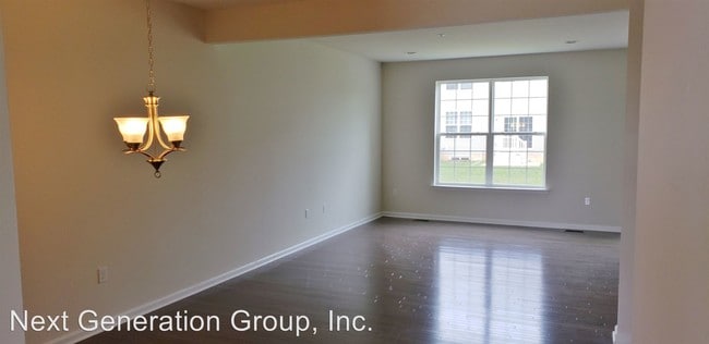 Building Photo - 3 br, 2.5 bath House - 1409 Blue Barn Rd