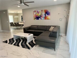 Building Photo - 129 SW 54th Terrace