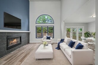 Building Photo - 5584 Stonewall Pl