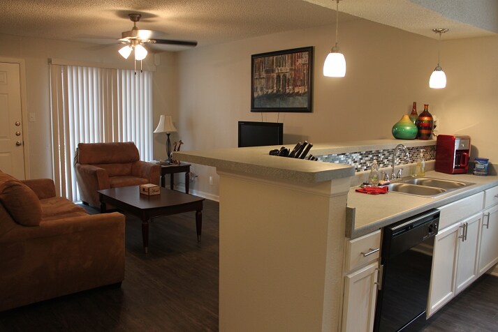 Foto del edificio - 5435 Manchaca Rd