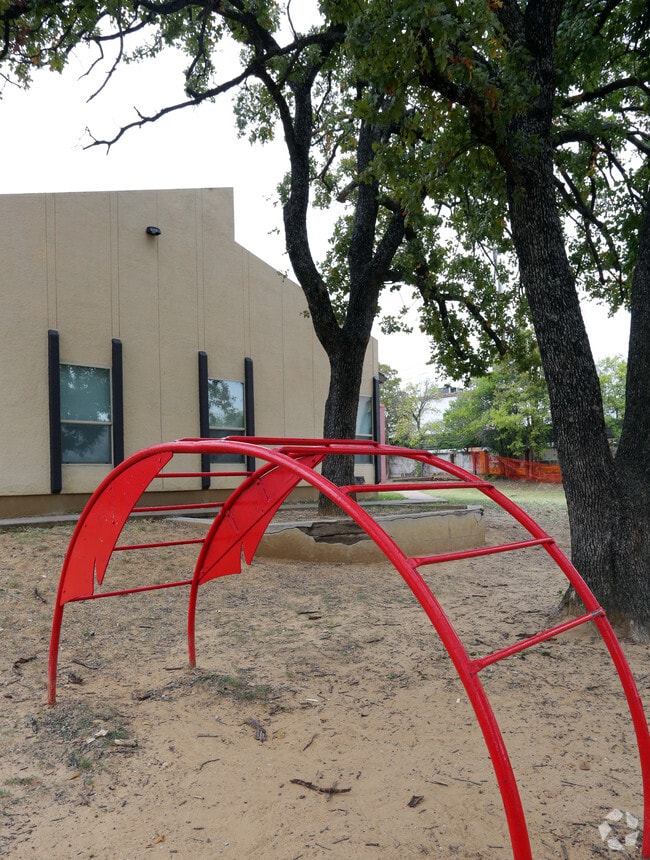 Building Photo - Arroyo Vista Estates