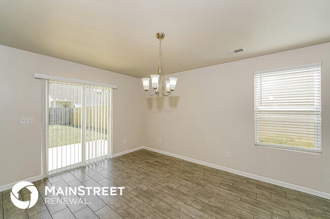 Foto del edificio - 855 Hawthorn Ln