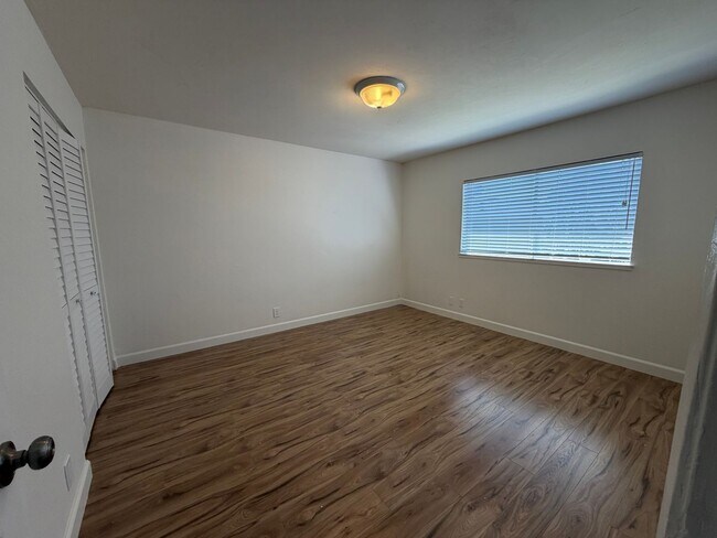 Foto del edificio - BLOSSOM VALLEY - Nice two story home on large lot, great location.