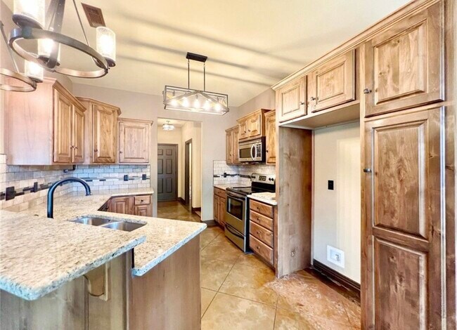 Foto del edificio - 11890 Club House Pkwy