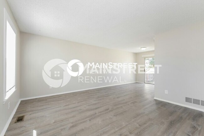 Foto del edificio - 3 Bedroom Pet-Friendly Home in Thornton, CO with Main Street Renewal