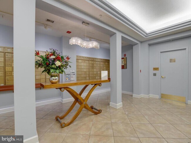 Building Photo - 3005 S Leisure World Blvd