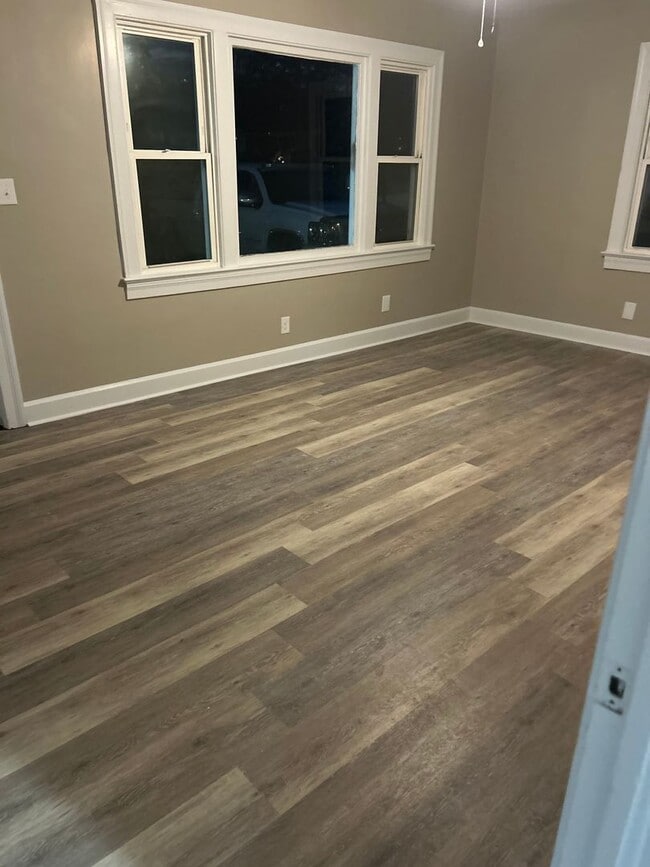 Foto del edificio - 512 Macon St S