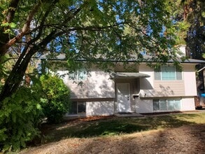 Building Photo - 3823 E 13th Ave