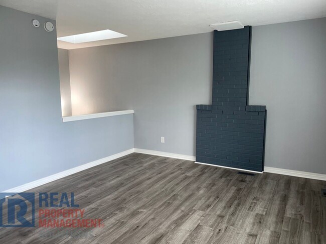 Foto del edificio - 1443 SW Montgomery St