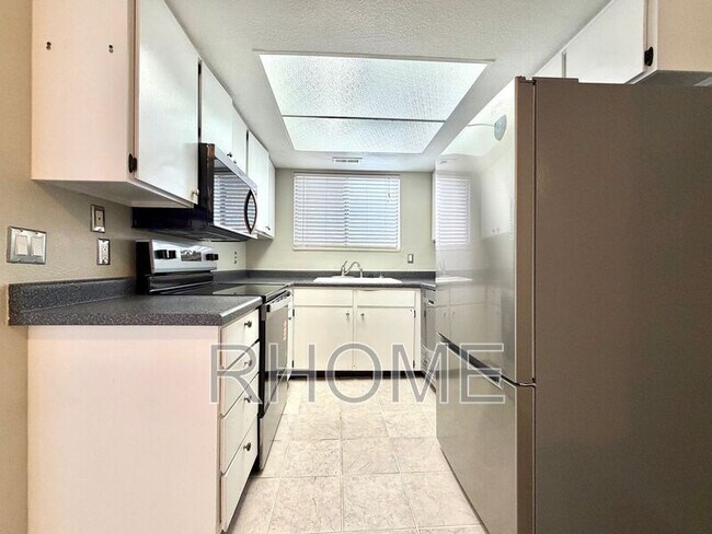 Foto del edificio - 4633 Quail Vista Ln