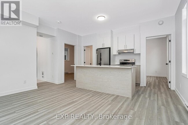 Building Photo - 1369 Louis Ln