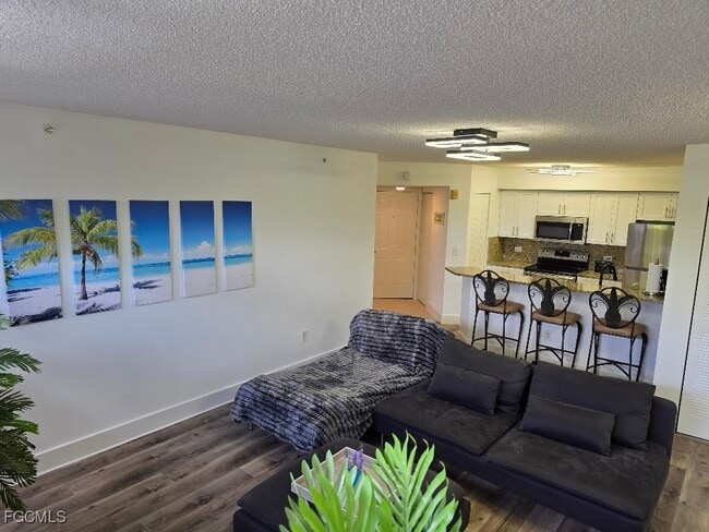 Foto del edificio - 8870 Colonnades Ct W