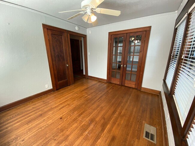 Foto del edificio - 2830 San Gabriel St
