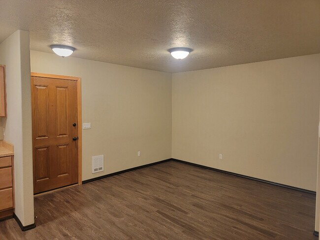 Foto del edificio - 502 SW Evergreen Ave