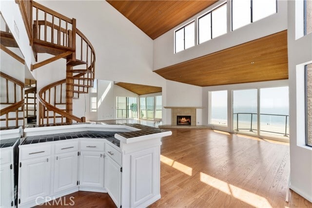 Building Photo - 1230 E Ocean Blvd