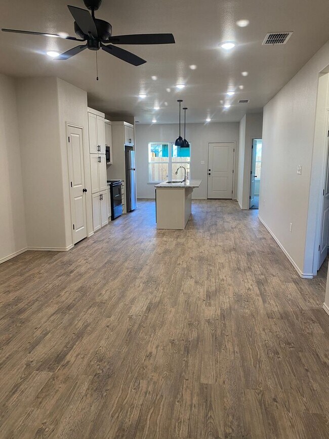 Foto del edificio - 2/2/1 Townhome