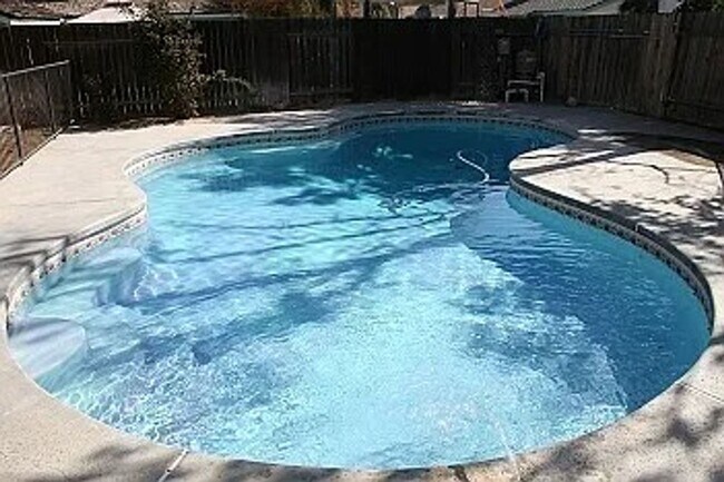 Foto del edificio - 7317 Wilford Ct