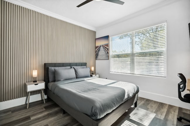 Photo - 806 E Chelsea St Apartment