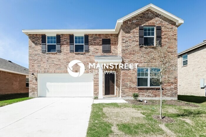 Foto principal - 4 Bedroom Pet-Friendly Home in Crowley, TX with Main Street Renewal