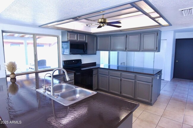 Foto del edificio - 16216 N 33rd Dr