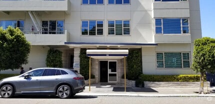 Building Photo - 1000 Green St