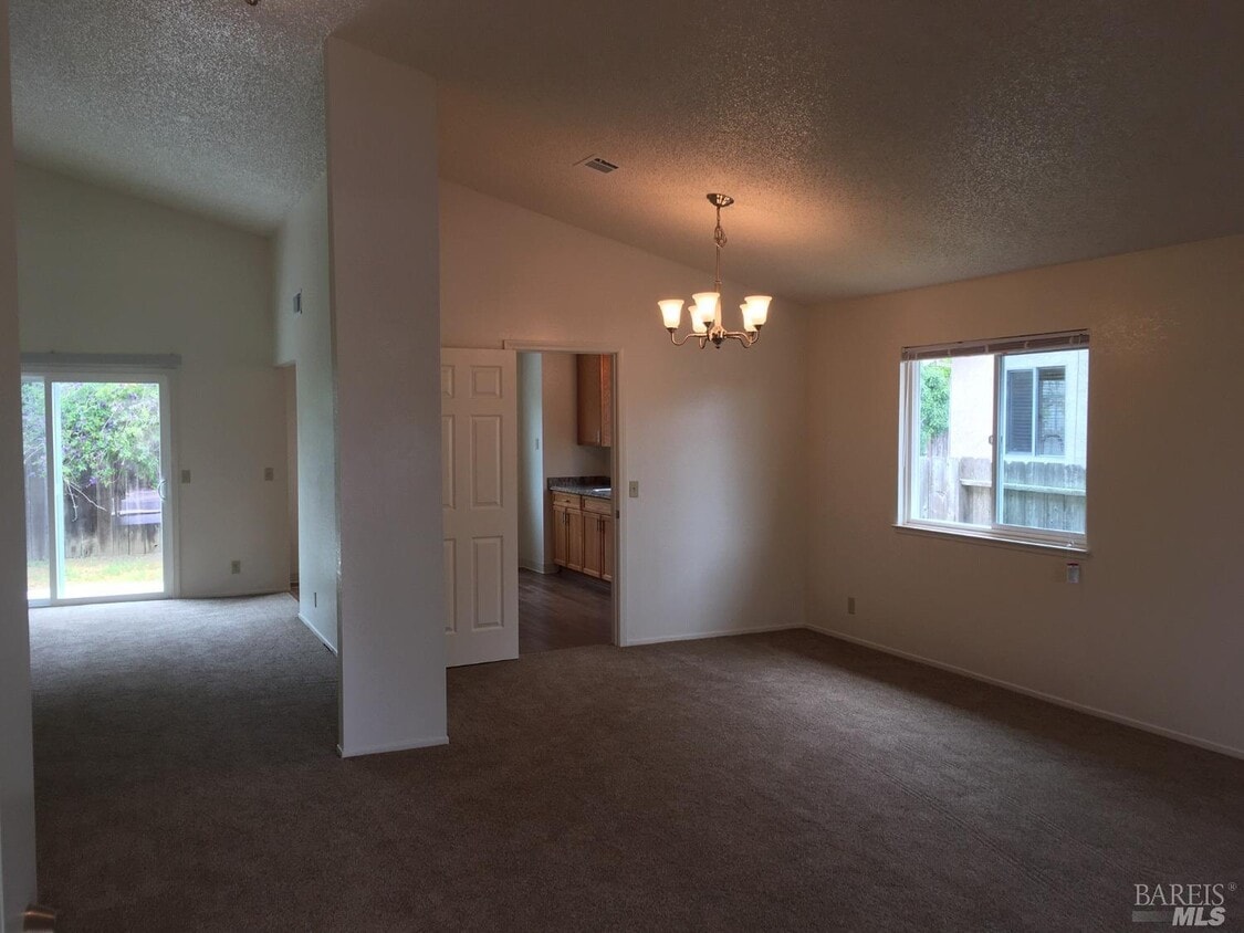 821 Crested Dr, Suisun City, CA 94585 House Rental in Suisun City, CA