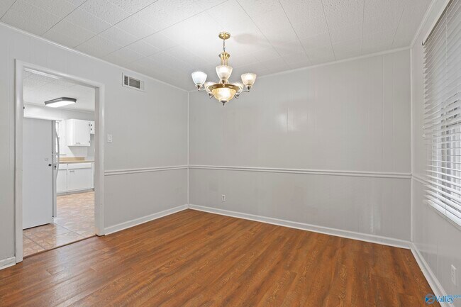 Foto del edificio - 1611 Clb Vw Dr NW