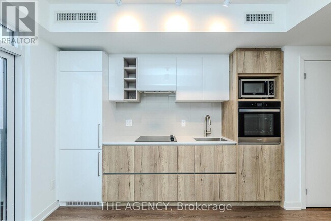 Photo du bâtiment - 319 Jarvis St