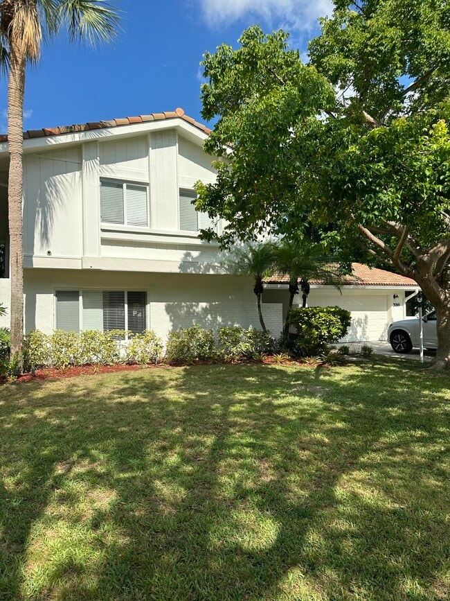 Building Photo - 3069 NW 27th Terrace