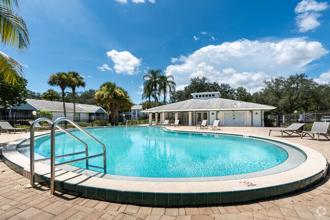 Pool - Aqua Bay