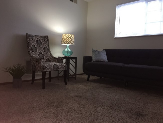 Foto del edificio - 5352 Monroe St