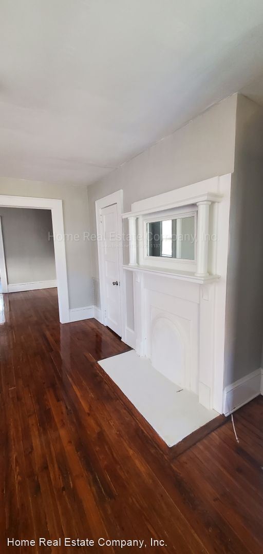 Foto del edificio - 2 br, 1 bath House - 2059 N. Cherry Street