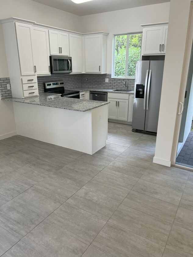Building Photo - 1510 Pioneer Way